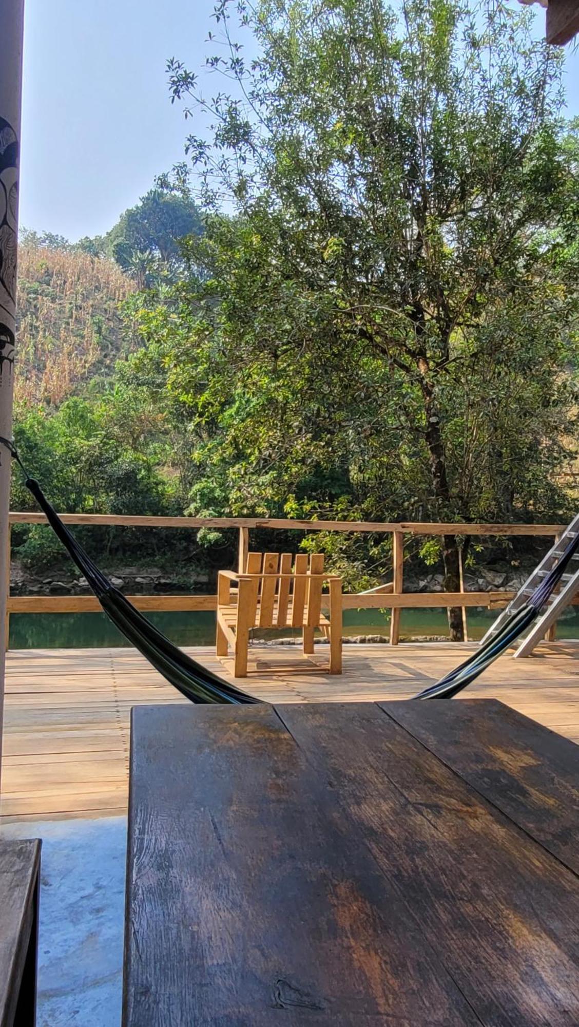 Pachamaya River Hostel Lanquín Exteriér fotografie