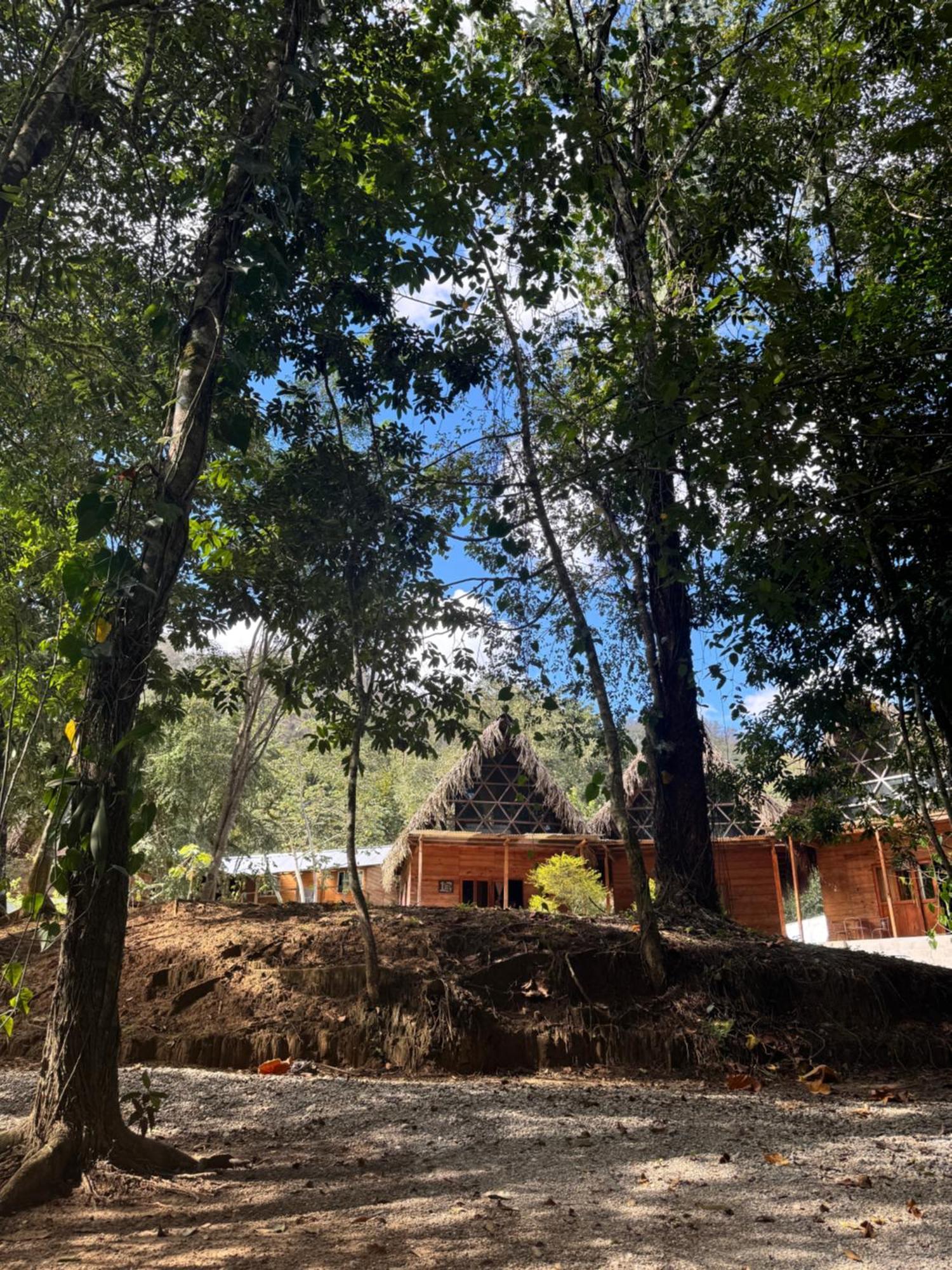 Pachamaya River Hostel Lanquín Exteriér fotografie